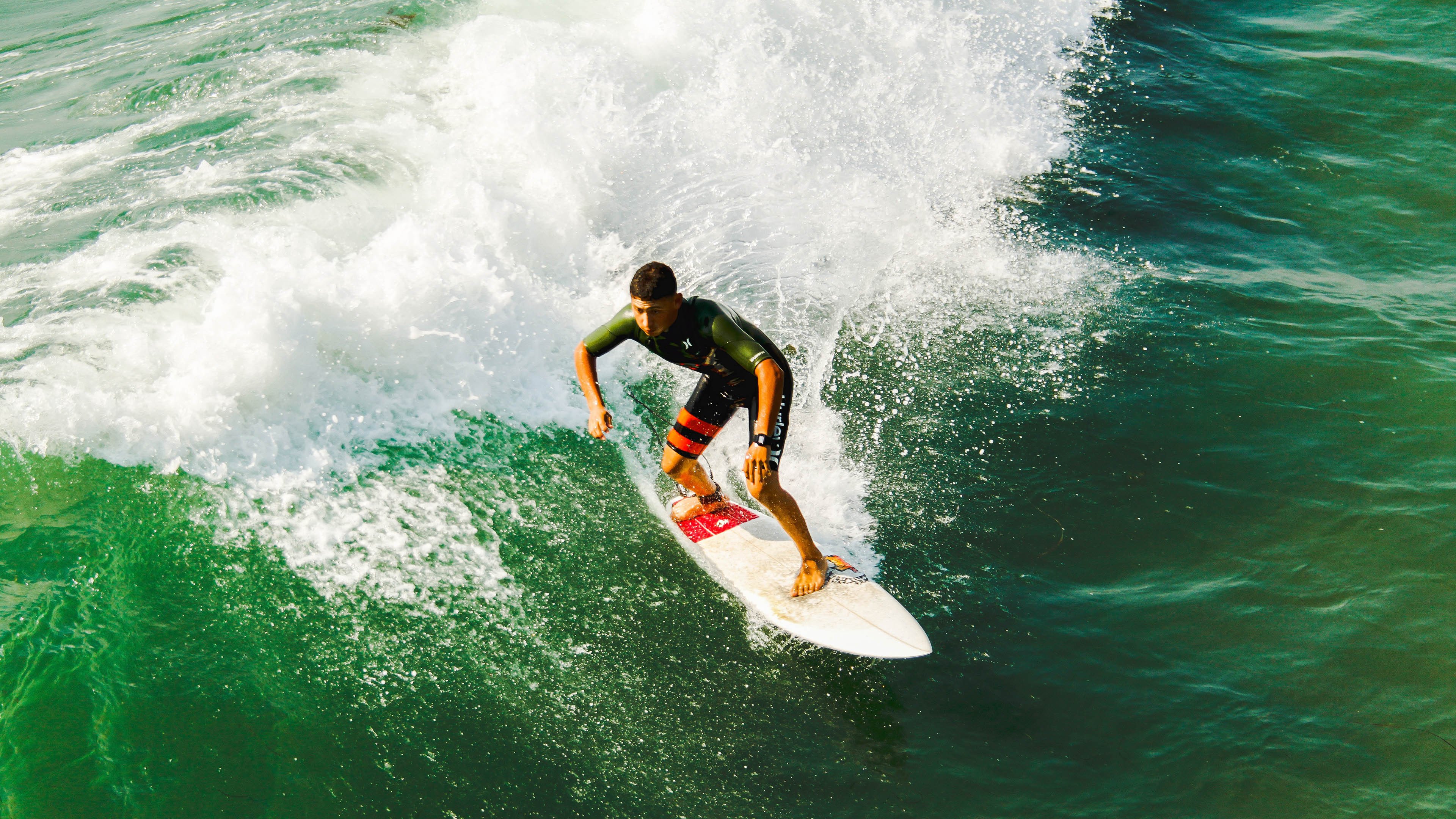 英超豪门强势引援，深度补强争冠阵容，英超落寞豪门